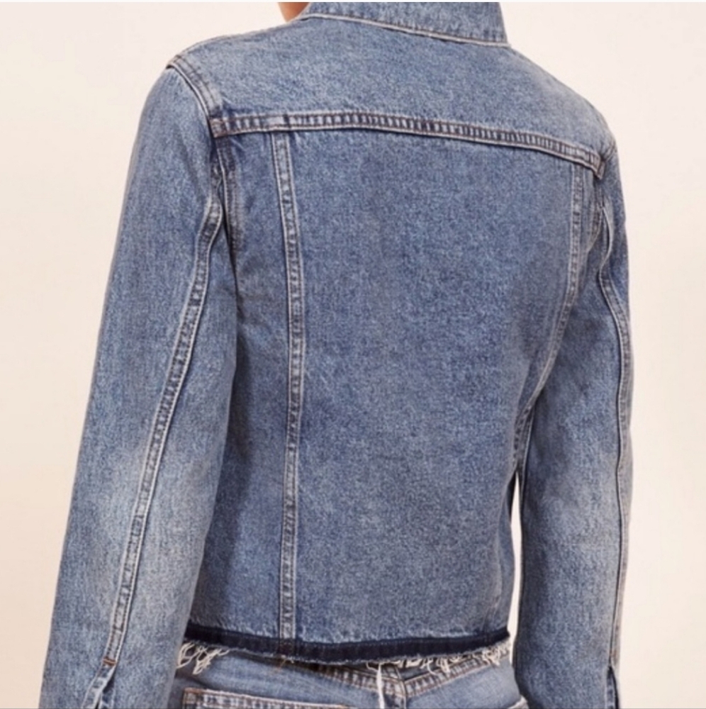REFORMATION DENIM JEAN DISTRESSED JACKET IN BADLANDS WASH - Picture 3 of 10
